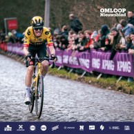Dylan Van Baarle debuta a lo grande en Omloop Het Niewsblad
