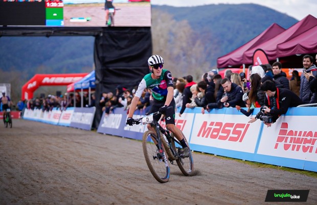 Hatherly se lleva la victoria en Banyoles tras ganar un duelo final a seis