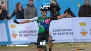 Hatherly se lleva la victoria en Banyoles tras ganar un duelo final a seis