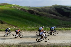 Van der Poel goes for the Strade Bianche 2023: schedule, favorites and how to watch