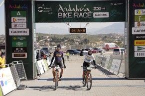 La Andalucía Bike Race 2023 cambia de líderes en la etapa 3