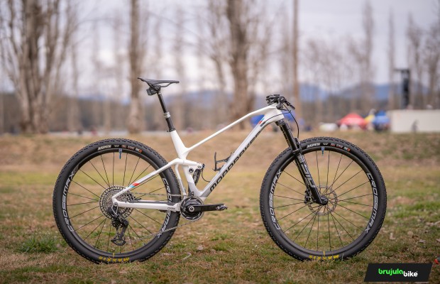 Ondrej Cink's Mondraker F Podium Carbon DC RR also features everything new from SRAM