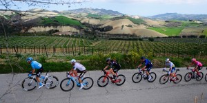 Roglic certifies his victory in Tirreno-Adriatico after a stage won by Jasper Philipsen