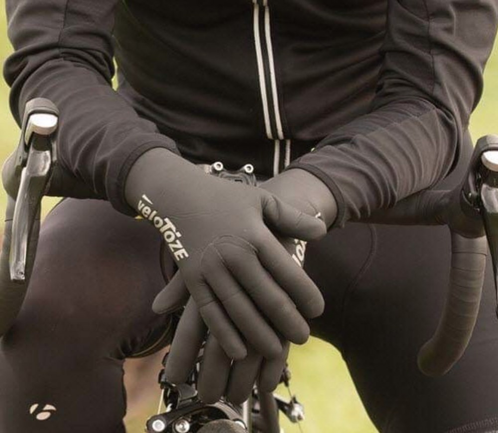 Waterproof Cycling Glove, VeloToze presenta sus primeros guantes para