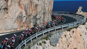 How to watch Milan-San Remo 2023: times and favorites