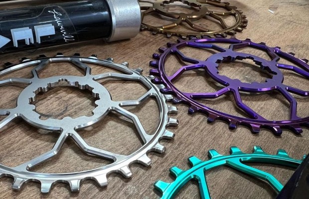 The unique 5DEV titanium chainring costs €200 and promises exceptional value for money