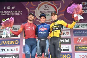 Demostración de potencia de Mathieu Van der Poel para llevarse la Milán-San Remo