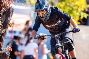 Las salvaje bajada con la que Pedro Ferreira ganó el Red Bull Valparaíso Cerro Abajo 2019