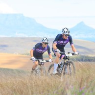Beers and Blevins win in tough Cape Epic prologue