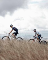 Cape Epic 2023: el SCOTT SRAM toma el liderato tras una primera etapa que ganaron Rabensteiner-Alleman por la mínima