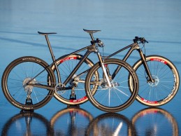 Estas son las 2 mountain bikes más ligeras del mundo, rígida y doble