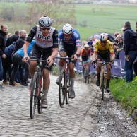 Wout Van Aert se impone en el E3 Saxo Classic soñado