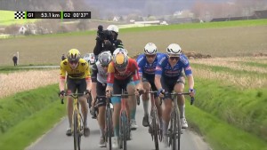 Wout Van Aert se impone en el E3 Saxo Classic soñado