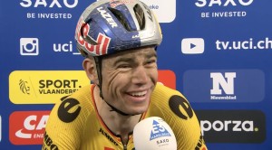 Wout Van Aert se impone en el E3 Saxo Classic soñado