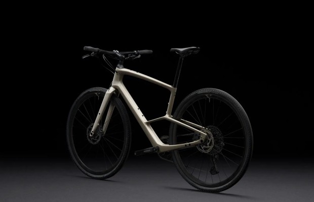 La Specialized Sirrus estrena cuadro sin tubo vertical