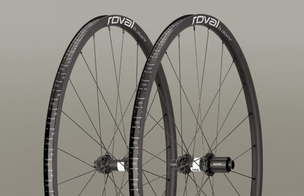 Ruedas Roval Alpinist SLX 2023, aluminio con sensación de carbono