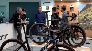 Miguel Induráin signs with SCOTT