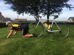 La federación inglesa expulsa a un club ciclista integrado por estrellas del porno