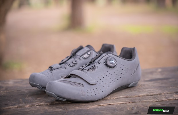Probamos las SCOTT Road Comp Reflective: confort y máxima visibilidad para unas zapatillas de carretera