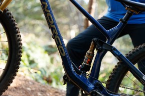 New Fox Float 2023 shocks: lighter and with better performance for XC competition and Trail