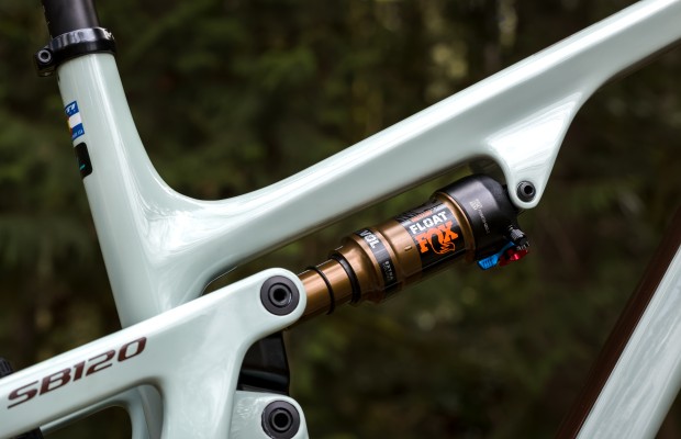 Nuevos amortiguadores Fox Float 2023: más ligeros y con mejores prestaciones para XC de competición y Trail