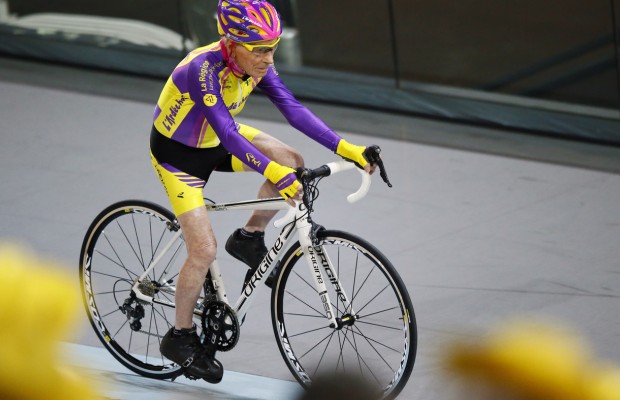 Cuánto hay que pedalear cada día para llegar a los 90
