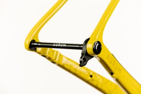 Aurum Manto, o primeiro cascalho da marca chega