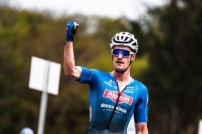 Pauline Ferrand-Prévot wins her first race with INEOS and she does it with the new Pinarello MTB