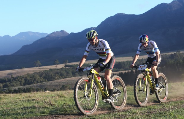 Vídeo y noticias con lo mejor de etapa 4 en la Absa Cape Epic 2019