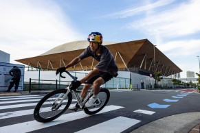 New Canyon Aeroad CFR Tokyo limited edition