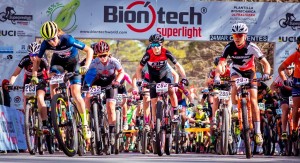 Anton Sintsov y Loana Lecomte ganan el Superprestigio MTB Biontech de Cofrentes