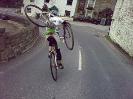 La policía alerta de un nuevo método para robar bicicletas de alta gama