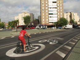 Llegan elecciones y tendremos extra de carriles bici ¿son la solución o el problema?