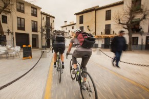 Llegan elecciones y tendremos extra de carriles bici ¿son la solución o el problema?