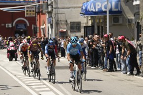 Mads Pedersen gana el sprint de la 6 etapa del Giro