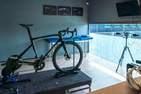 Specialized abre una tienda de referencia en Mallorca y refuerza sus servicios en la isla ciclista