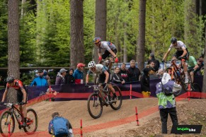 Pidcock vence o Nove Mesto XCC à frente de Gaze e um grande Schwarzbauer