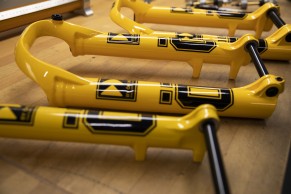Edición limitada "by Öhlins Factory Racing"