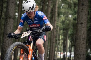 Puck Pieterse, the total cyclist who stole all the attention in Nove Mesto