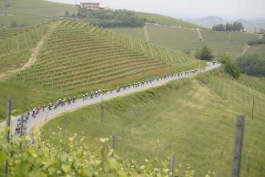 Nico Denz wins stage 12 of the Giro d'Italia
