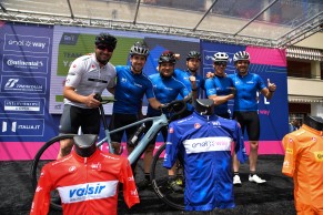This was our experience in the Giro pedaling for the Yamaha team