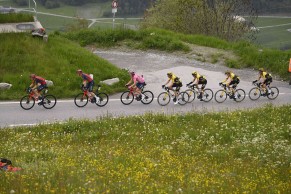 Einer Rubio gives Movistar victory in the shortened queen stage of the Giro d'Italia 2023