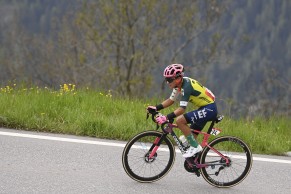 Einer Rubio gives Movistar victory in the shortened queen stage of the Giro d'Italia 2023