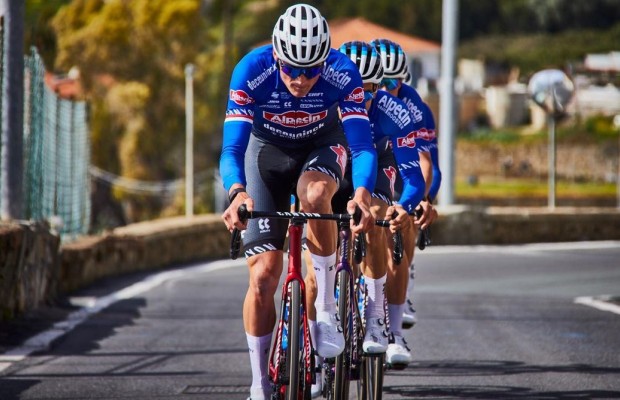 Van der Poel actualiza su calendario para preparar el Tour