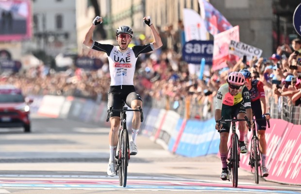 McNulty gana el esprint de otra fuga exitosa y Armirail mantiene la maglia rosa