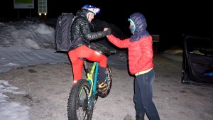 Primer ascenso y descenso mundial del Aneto en FatBike