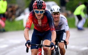 Geraint Thomas' sunglasses are still unique