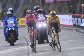 Zana beats Pinot while Roglic and Thomas gain 20 seconds on Almeida