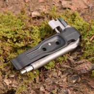 Now only 33 g, Daysaver improves its elegant multi-tool