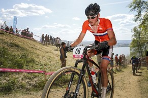 van-der-poel-termina-carretera-antes-mountain-bike